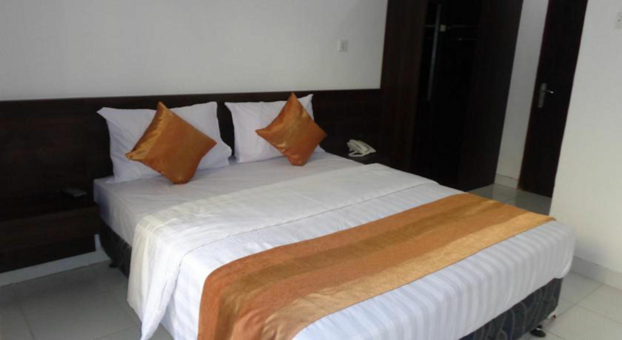 Bakung Sunset Hotel كوتا المظهر الخارجي الصورة