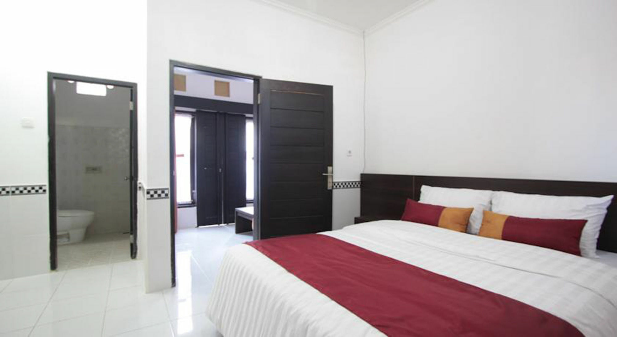 Bakung Sunset Hotel كوتا المظهر الخارجي الصورة
